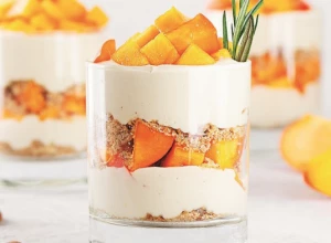 TIRAMISU SA BRESKVAMA U ČAŠI Brzi italijanski desert po receptu bez mane