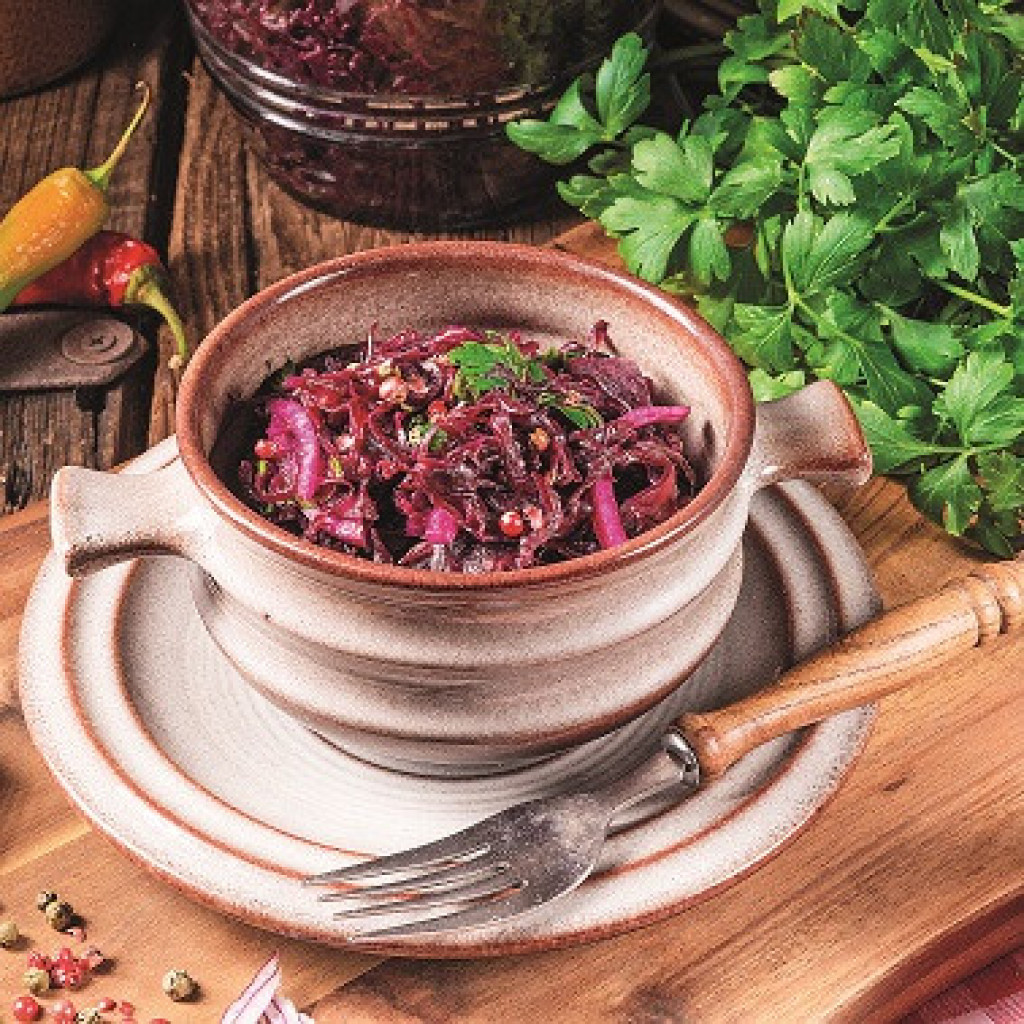 SOČNA SALATA SA KUPUSOM I SUSAMOM Recept pevačice Tanje Savić koji uspeva baš svima
