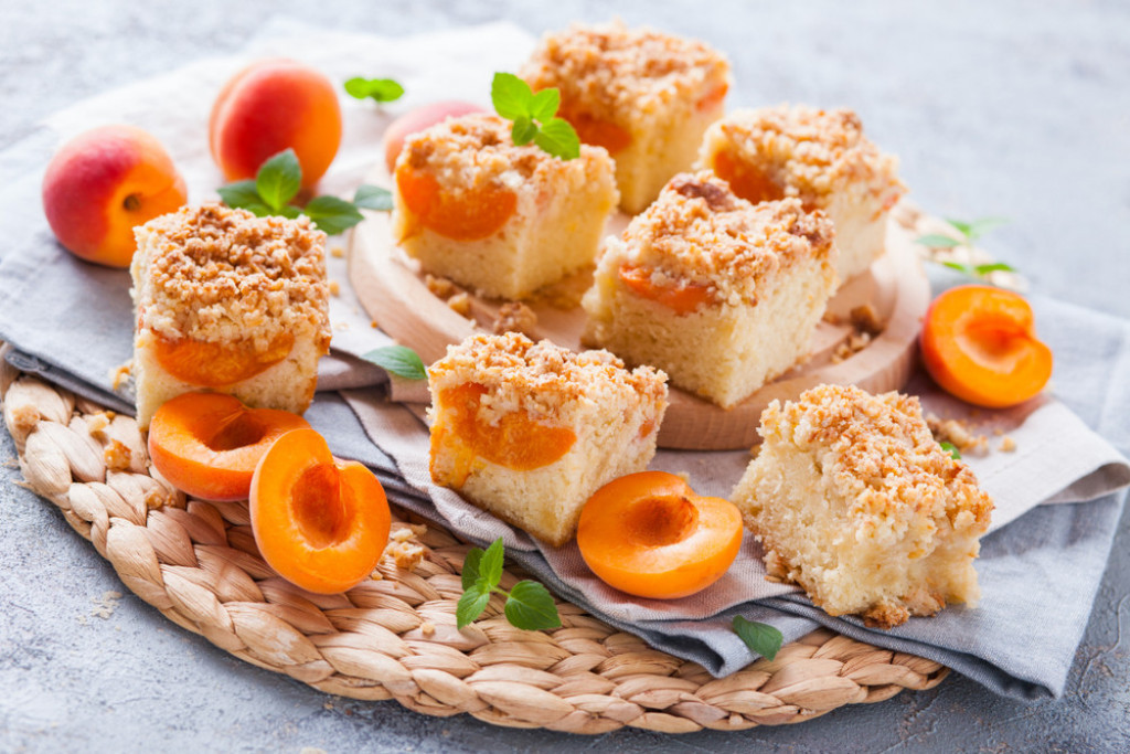 LENJA PITA SA KAJSIJAMA Klasik na drugačiji način, a zamirisaće cela kuća