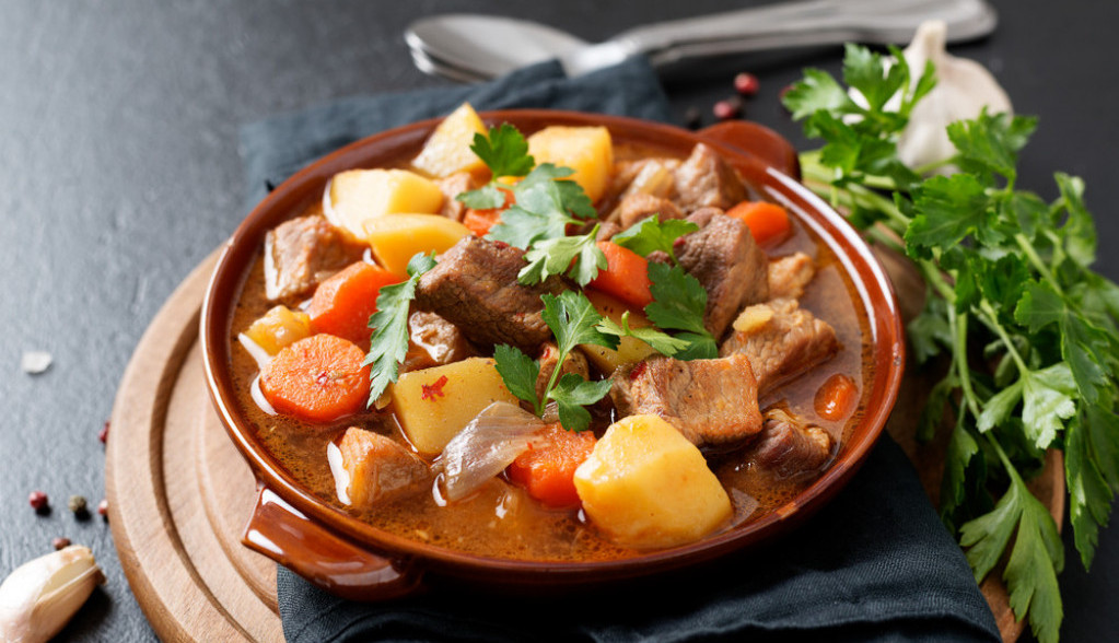 MEDITERANSKI GULAŠ Najbolji recept za jelo od mesa, imaćete ručak za 2 dana!