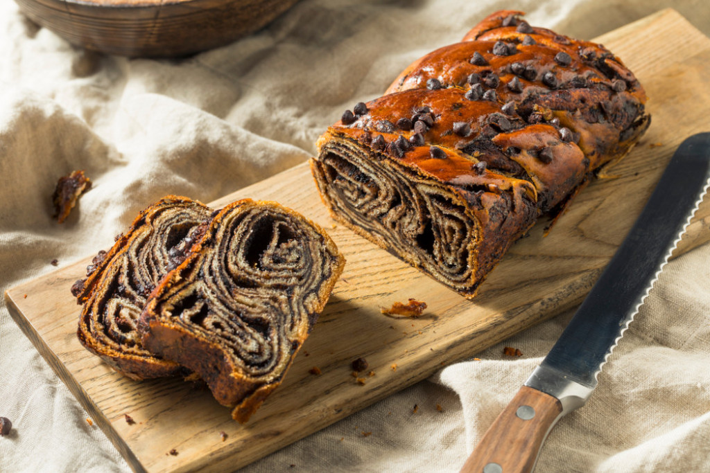 ČOKOLADNA BABKA SLAĐA OD KLASIČNE Poljska poslastica mekana kao duša, a svi će uzeti parče više