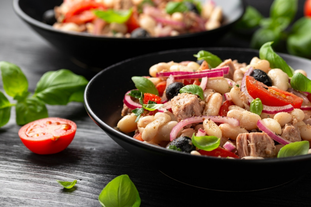 TUNA SALATA Savršena za vrele dane i početak Gospojinskog posta, držaće vas sitim a preukusna