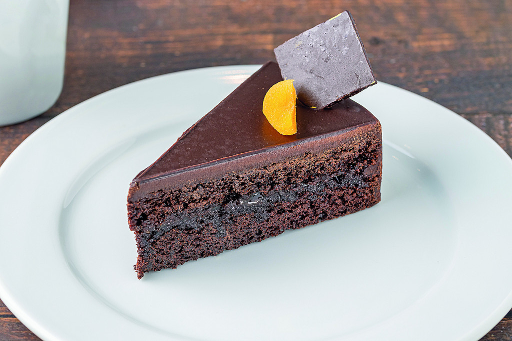 TORTA KRALJICE NATALIJE Raskošna čokoladna poslastica iz 1888.godine koja budi sva čula