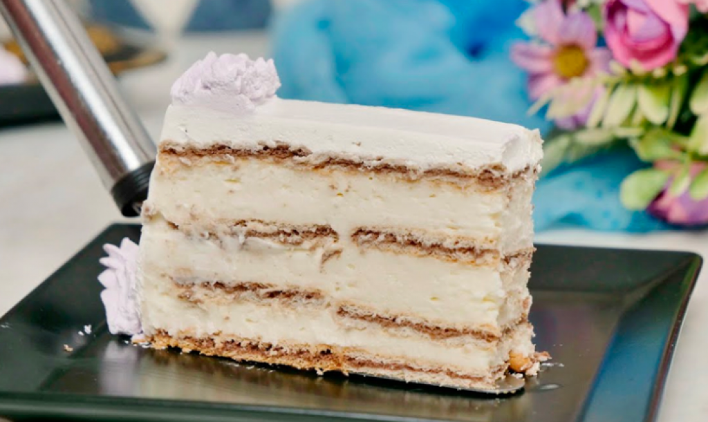 GALA TORTA Nepečena poslastica sa turskim keksom, bogate i prepozantljive arome, a gotova očas posla