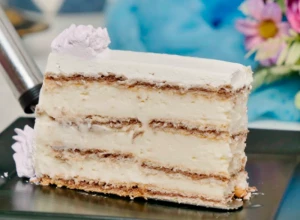 GALA TORTA Nepečena poslastica sa turskim keksom, bogate i prepozantljive arome, a gotova očas posla