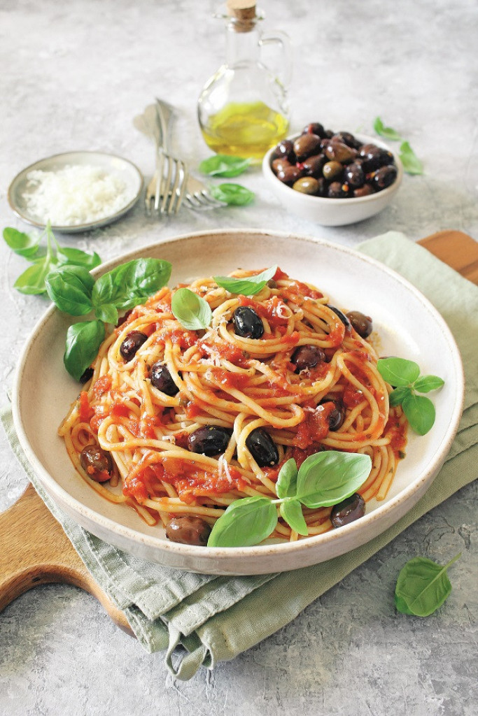 PASTA AMATRIĆIJANA U savršenom spoju sa slaninom i parmezanom, svaki zalogaj je gurmanski raj