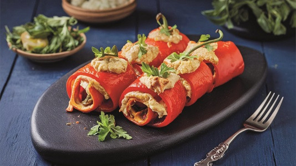 PAPRIKA ROLNICE SA SIROM Gotove za tren oka, a idealne za večeru ili doručak