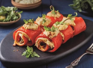 PAPRIKA ROLNICE SA SIROM Gotove za tren oka, a idealne za večeru ili doručak