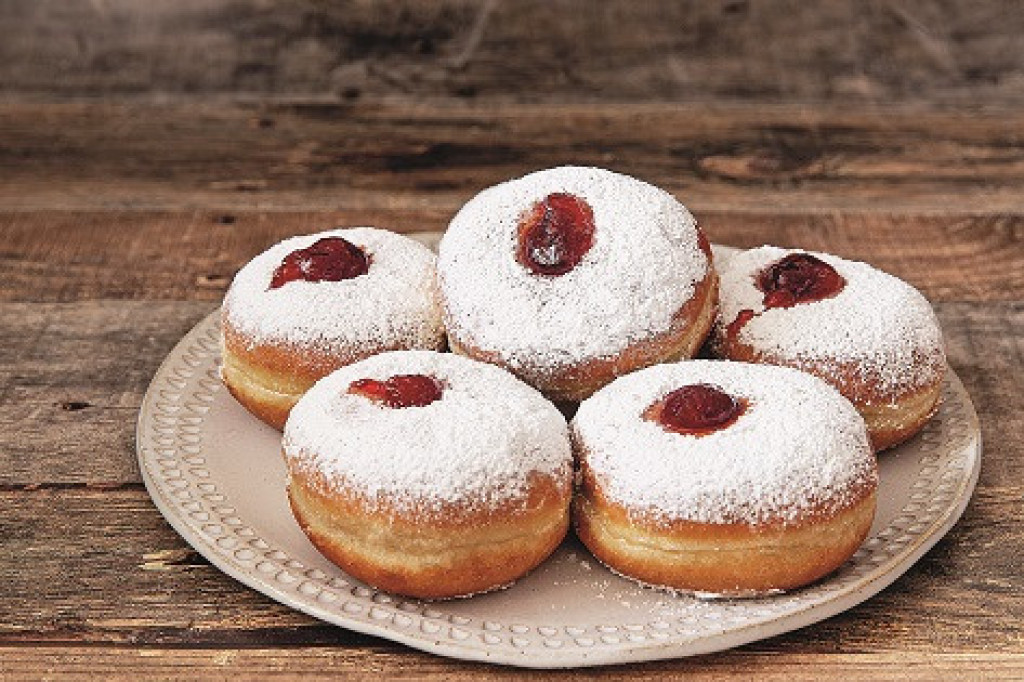 KROFNE SA DŽEMOM Baba Lala nam je dala recept kako da budu sočne i mekane kao pamuk