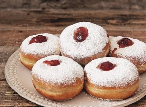 KROFNE SA DŽEMOM Baba Lala nam je dala recept kako da budu sočne i mekane kao pamuk