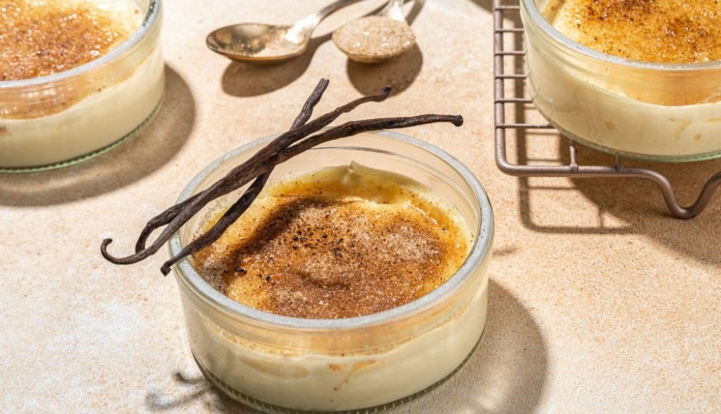 KREM BRULE Penušavi, kremasti desert iz Francuske koji budi sva čula
