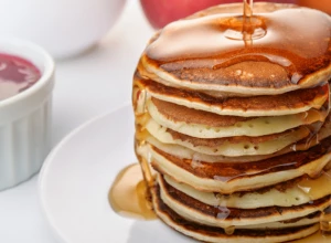 AMERIČKE PALAČINKE PO ORIGINALNOM RECEPTU Sočne i slatke, a idealne za lepo druženje sa prijateljima