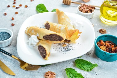 PALAČINKE SA MAKOM I CIMETOM Fenomenalne i slatke, u aromatičnom spoju