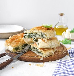 PITA SA SPANAĆEM I SIROM Sočna i slasna, uzećete parče više