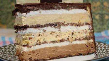 VRHUNSKA POSLASTICA ZA HLADNE DANE Torta Grčka kraljica, za potpuno uživanje