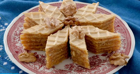 POSNE OBLANDE SA ORASIMA Desert za sve prilike koji se smaže u trenu