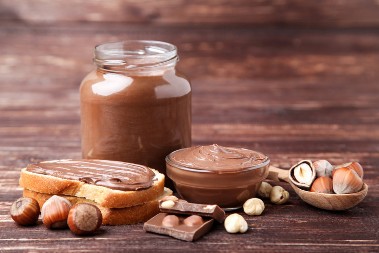 LEŠNIK KREM ZA PRAVE SLADOKUSCE Nimalo ne zaostaje za originalom, prste da poližete