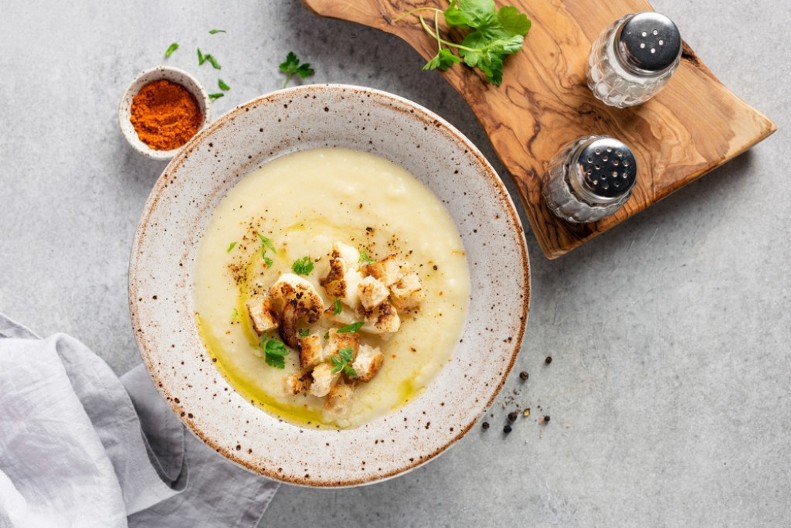 ČORBA OD KARFIOLA Pravi se lako, a krepi organizam u trenu