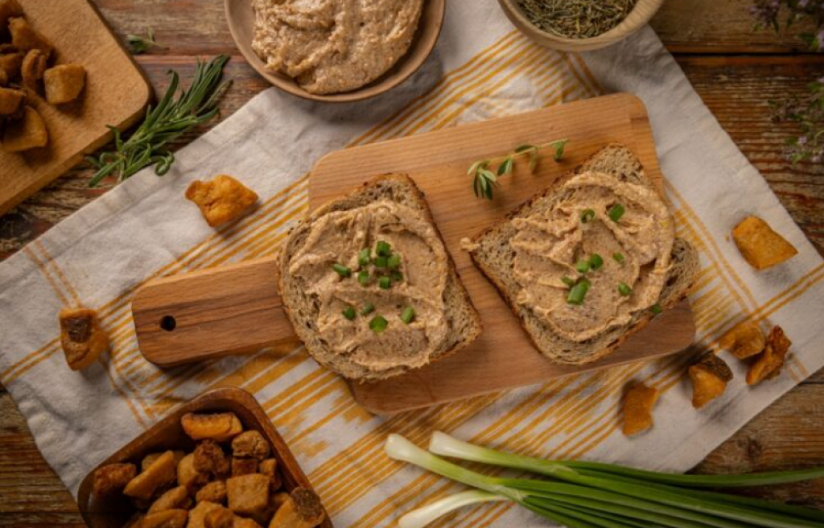 AROMATIČNI NAMAZ OD ČVARAKA Pravi se lako, a kremast i preukusan