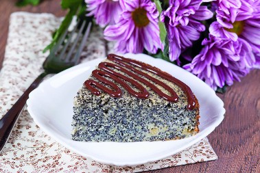 POSNI KOLAČ S JABUKAMA I MAKOM Fenomenalni desert za sve prilike