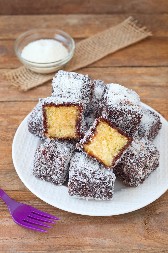 ČUPAVCI Starinski slatkiš sa kokosom za sve svečene prilike, prste da poližete