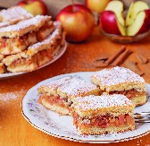 SIPANA PITA SA JABUKAMA Mirisna poslastica koja nestane sa stola čim se postavi