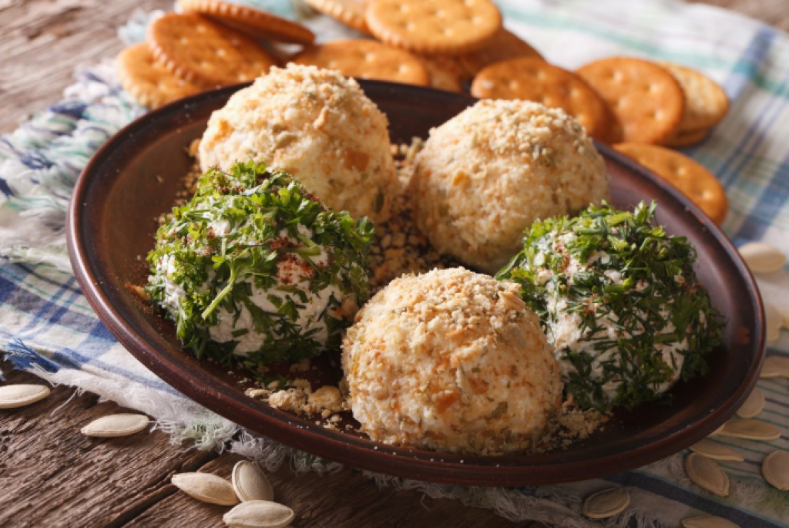 KUGLICE SA SIROM I SLANINOM Slasno predjelo koje može da zameni obrok, ukusa koji priča priče