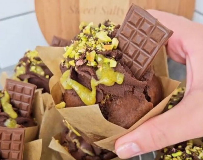 DUBAI MAFINI Ako ste voleli čuvenu čokoladu, ovaj desert nećete moći da prestanete da jedete