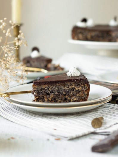 NEPEČENA MAK TORTICA ZA USKRS Brza poslastica skupog ukusa od koje će vam poći voda na usta