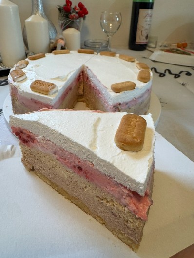 ANDRIJANINA BRZA KEKS TORTA Nepečena poslastica nestaće sa stola odmah