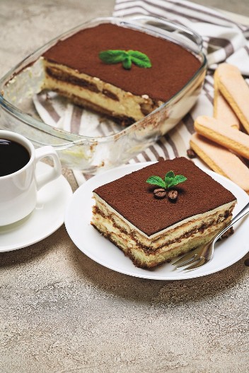 TIRAMISU PO ORIGINALNOJ ITALIJANSKOJ RECEPTURI Bogovski kremasti desert za ljubitelje kafe