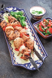 GRČKI SUVLAKI DAJE OSEĆAJ DA STE NA MORU Savršeno sočan i slasan, a priprema je jednostavna