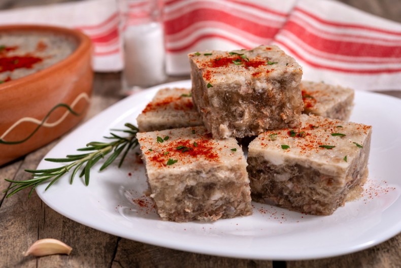 DOMAĆE PIHTIJE Imamo najbolji recept, a toliko su ukusne da nećete moći da prestanete da ih jedete