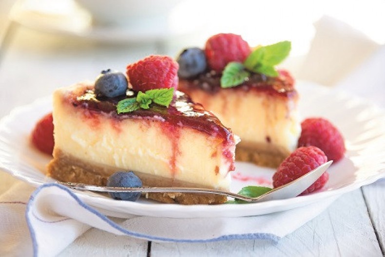 ČIZKEJK SA MALINAMA Fenomenalan prolećni desert za prave sladokusce