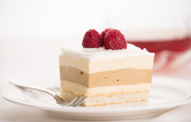 TORTA SA KAFOM I LEŠNICIMA Očaravajuća poslastica koja će vas oboriti s nogu čim je probate