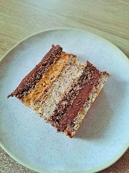 MARIJINA LONDON TORTA ZA SVE SVEČANOSTI Raskošna i neodoljiva, oduševiće sve goste