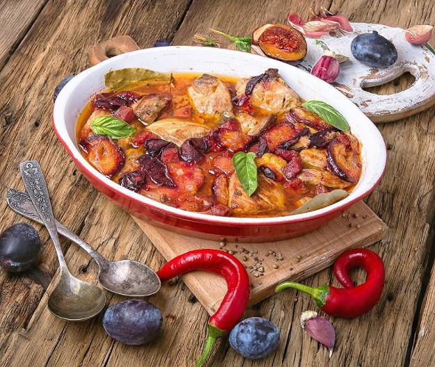 SOM SA ŠLJIVAMA Posni specijalitet kao osmišljen za slavsku trpezu, ukusa koji se pamti