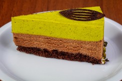 ČIZKEJK SA PISTAĆIMA Očaravajući desert u spoju ukusa koji se pamti