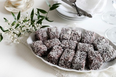 NEODOLJIVI LAMINGTON KOLAČI Australijski čupavci mekani kao duša, svi će vam tražiti recept