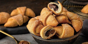 DOMAĆE KIFLICE SA LEŠNIK KREMOM Brze i slatke, zaboravićete na one iz pekare