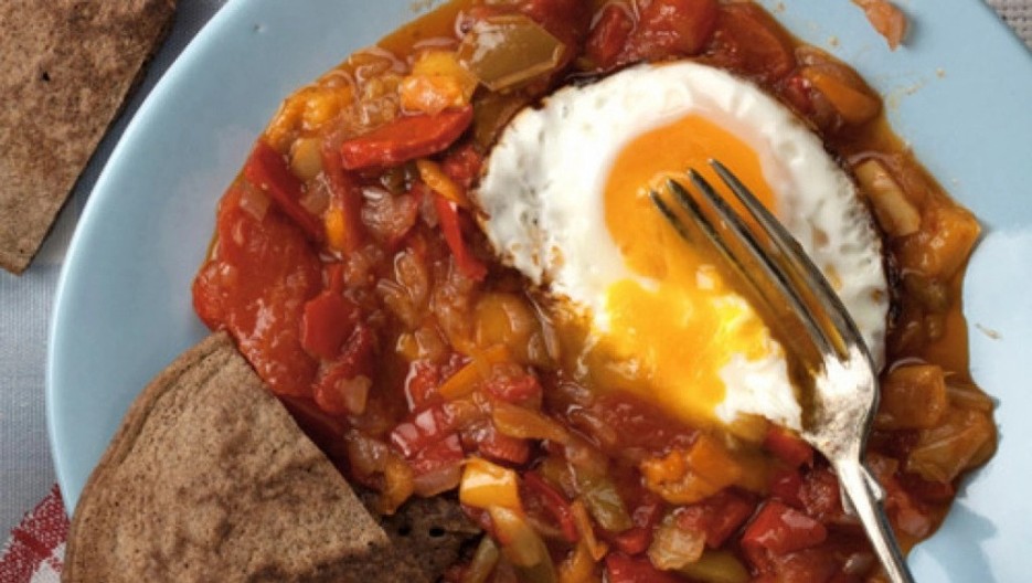 STARINSKI RECEPT ZA BOŽANSTVENO LETNJE JELO Bećar paprikaš, raskoš slasti i lepote ukusa