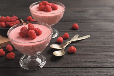 POSLASTICA OD SAMO 2 SASTOJKA Mus od malina je letnje osveženje kome ćete se uvek vraćati, bolje ne postoji