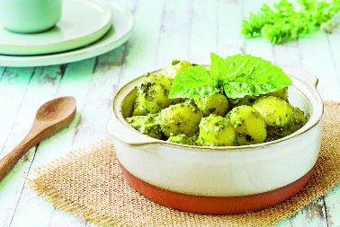 NJOKE U PESTO SOSU Specijalitet sa parmezanom i ovčijim sirom kome nema ravnog po ukusu