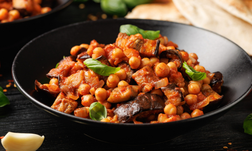 POSNI PAPRIKAŠ SA PATLIDŽANOM I LEBLEBIJAMA Gurmanski specijalitet pravićete i kada nije post