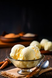 BRZI SLADOLED OD KISELE PAVLAKE I KONDENZOVANOG MLEKA U isto vreme ledi i sladi, bolji sigurno niste jeli