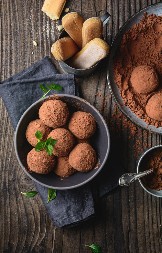 TIRAMISU KUGLICE Super idu uz šoljicu kafe, a tope se u ustima