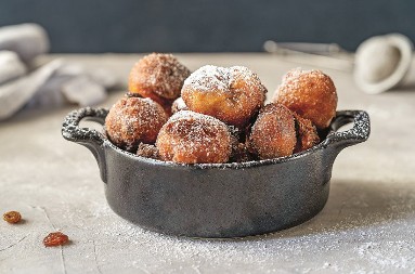 DOMAĆE FRITULE Gotove dok pristavite kafu, a mekane i vazdušaste, i dupla mera će biti malo!