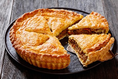 PITA SA MESOM BOLJA OD BUREKA Sa hrskavim korama i sočnim nadevom