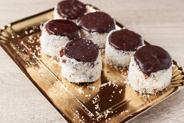 RUSKE KAPE Savršenstvo kokosa sa čokoladom, nijedna slava ne može da prođe bez njih