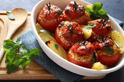 POSNE PAPRIKE PUNJENE KROMPIROM Ručak koji pomera granice dobrog ukusa